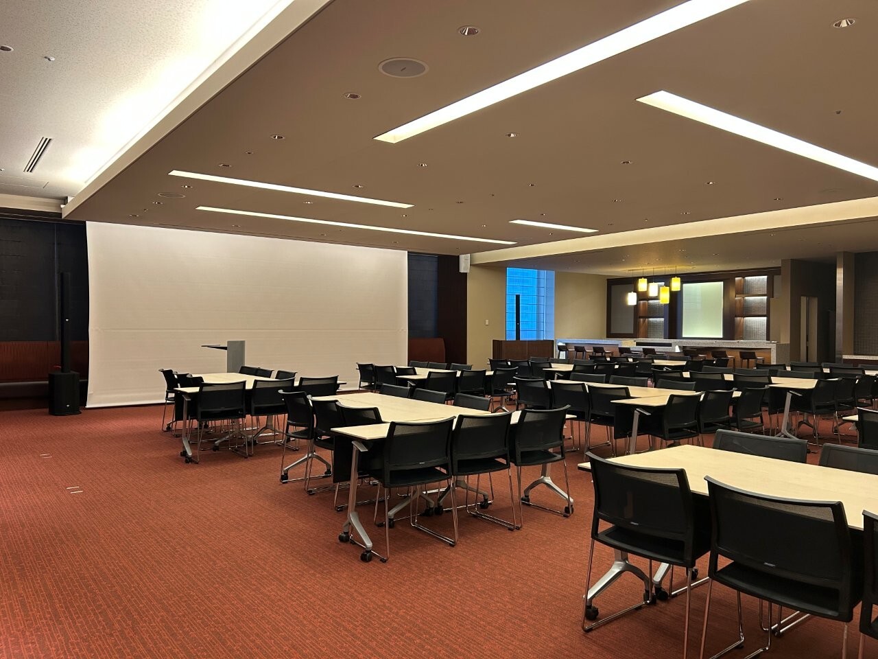 レセプションルーム1 グループ形式(3名掛け) 01