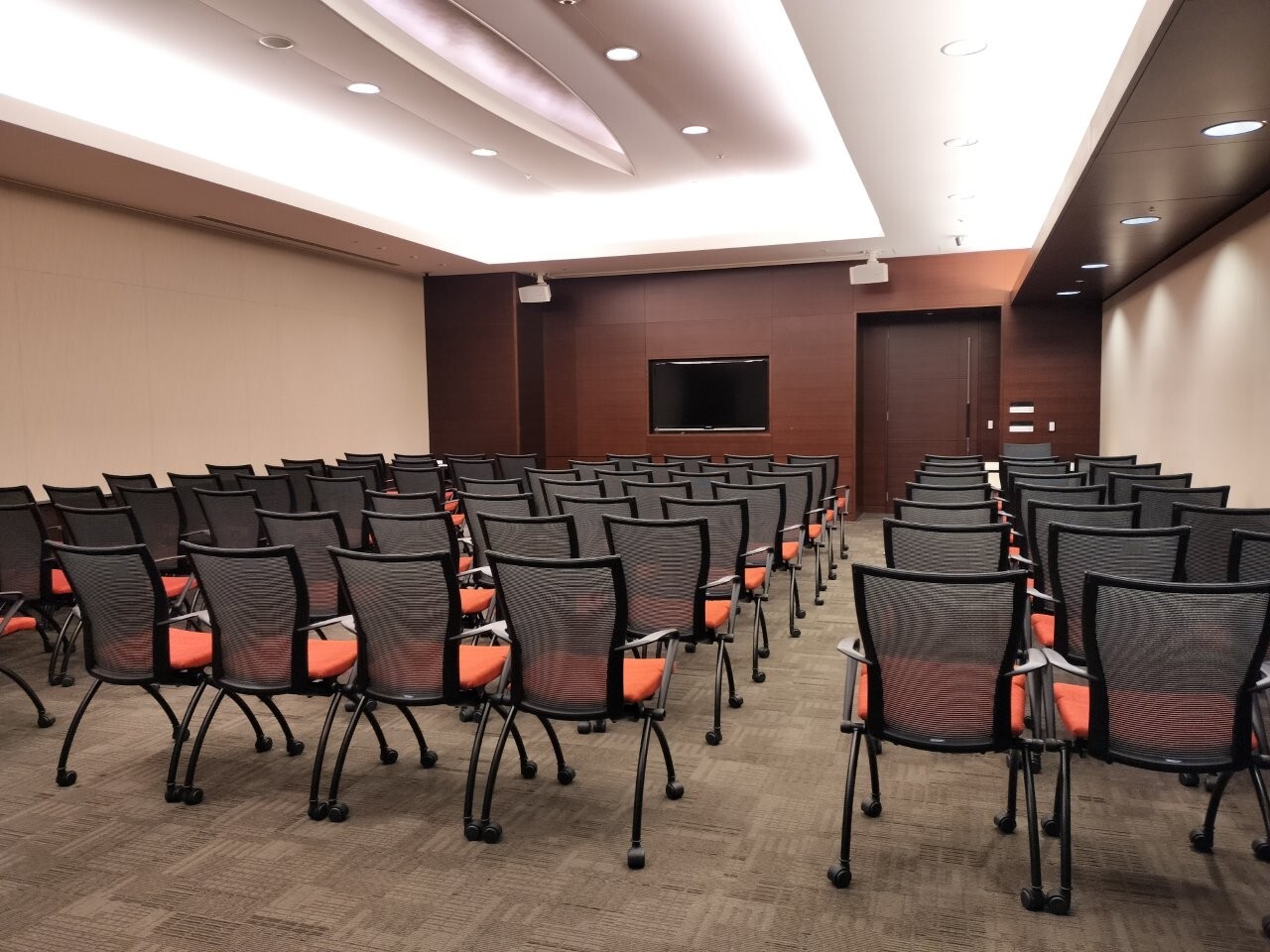 シアター形式│ボードルーム