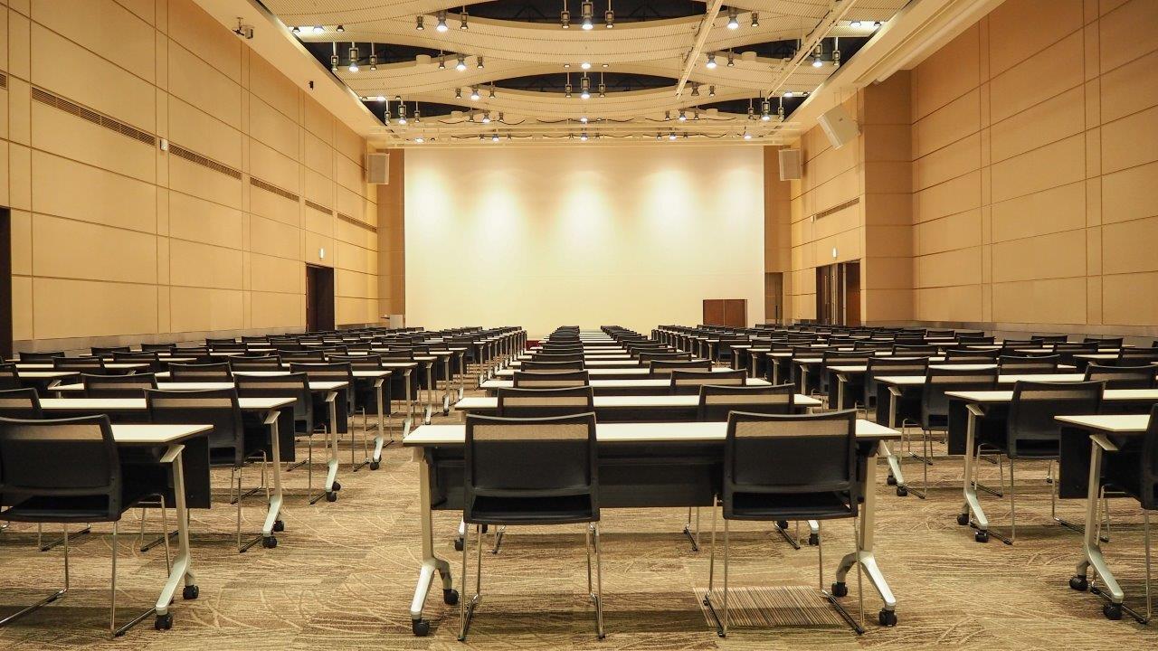 スクール形式（2名掛け）│ホールA