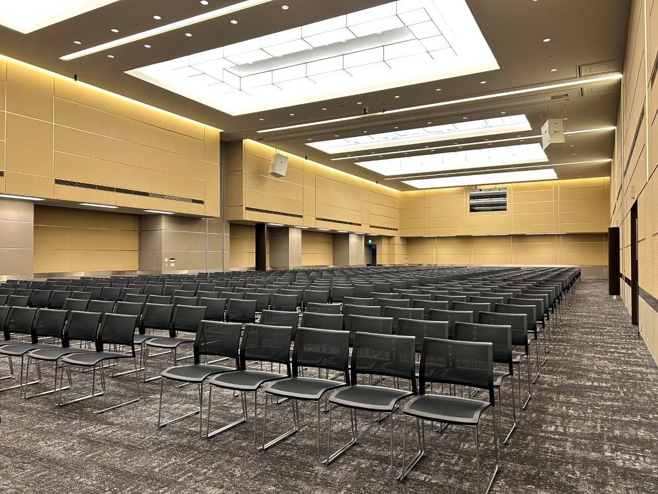 シアター形式│ホールB