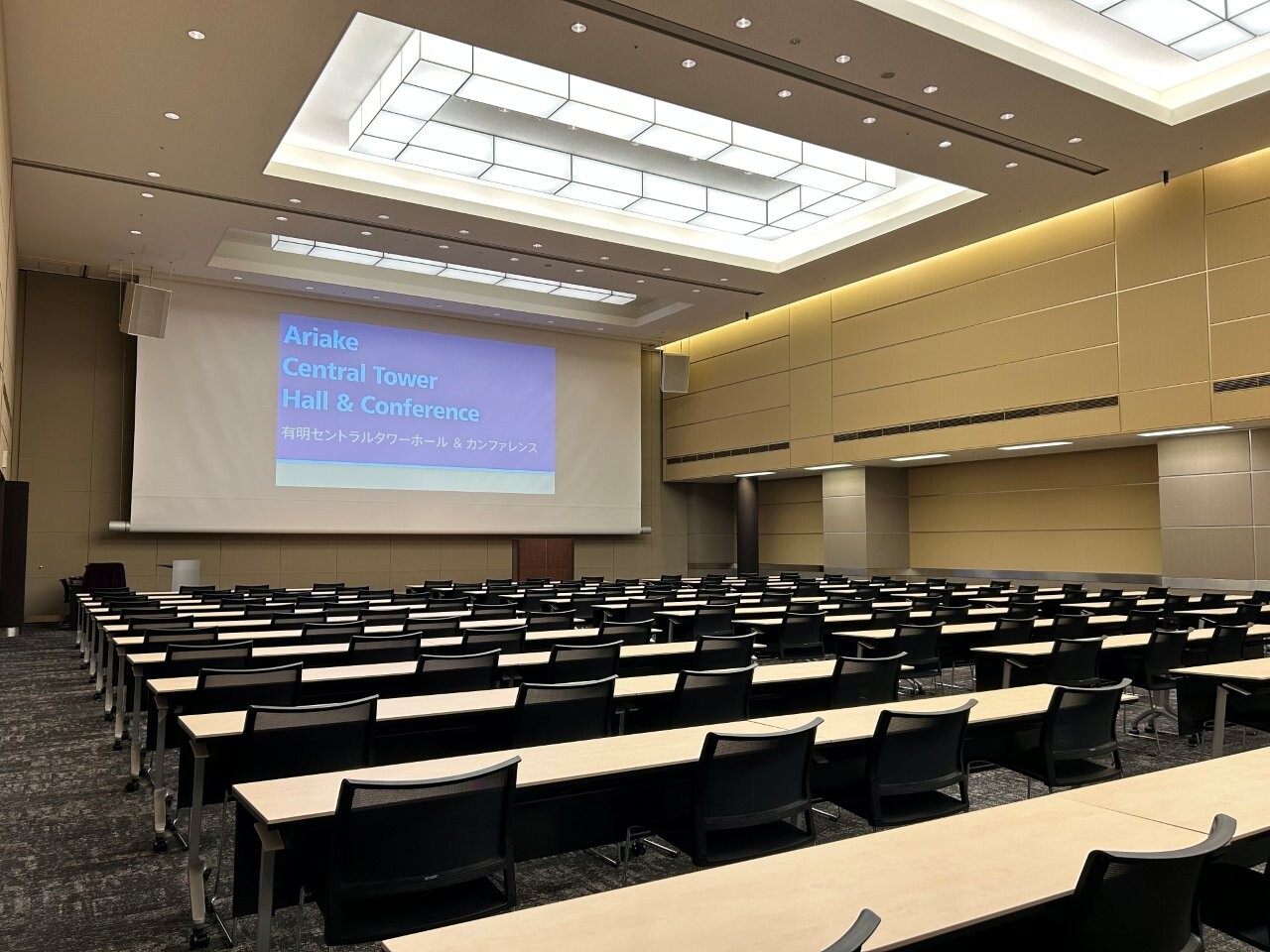 スクール形式(2名掛け)│ホールB2