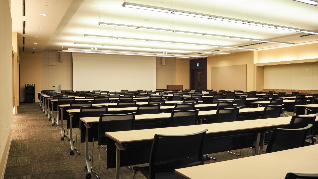 スクール形式（2名掛け）｜ルーム１