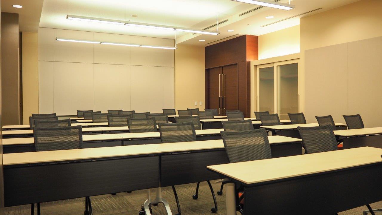 スクール形式（2名掛け）│ルーム2