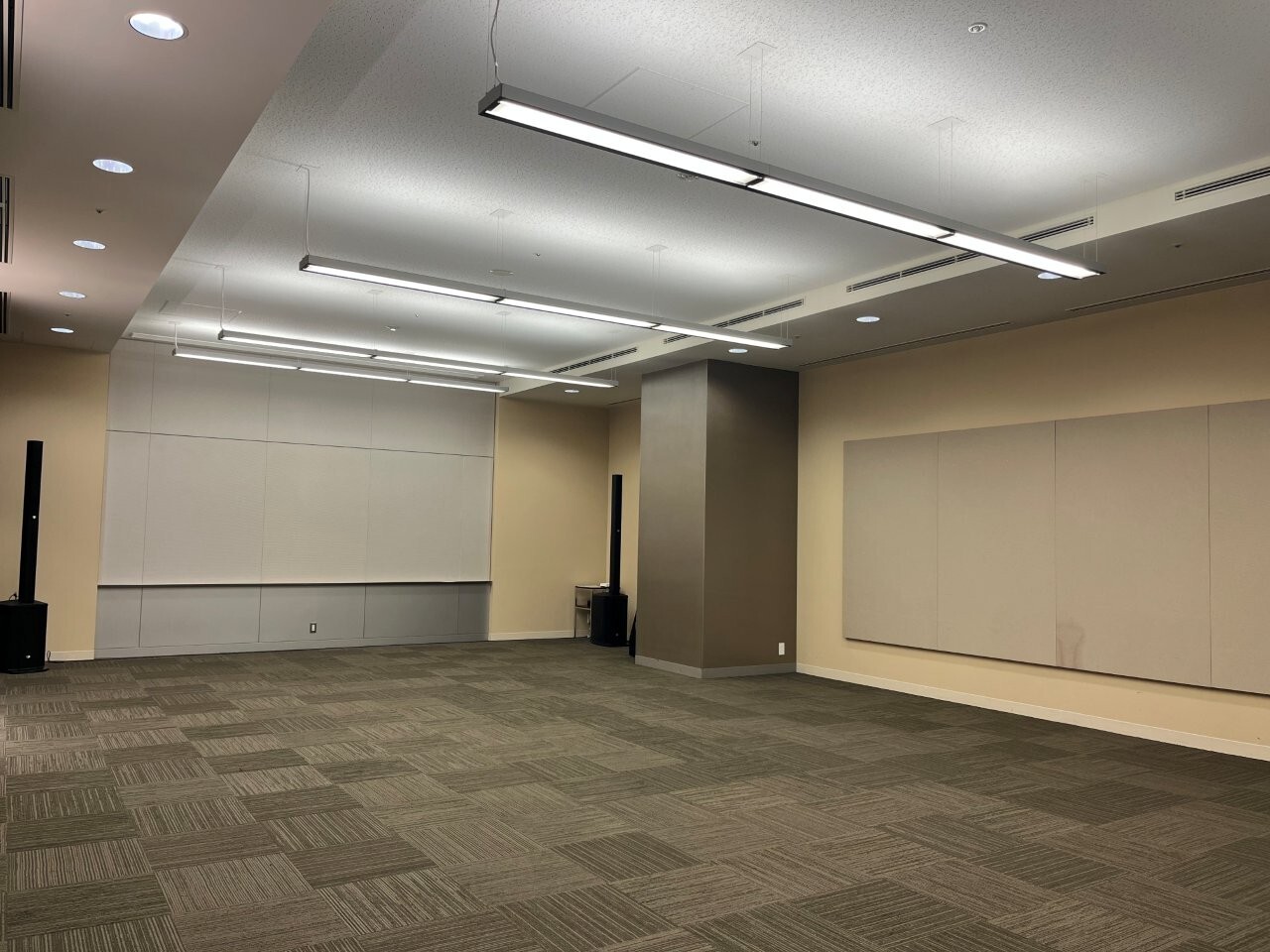 平土間形式│ルーム2