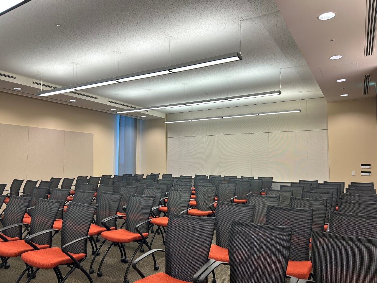 シアター形式│ルーム６